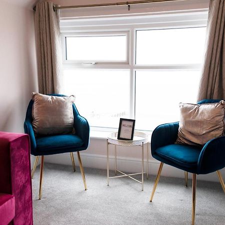 קלבליס Charles Alexander Short Stay - Highcliffe Apartments מראה חיצוני תמונה