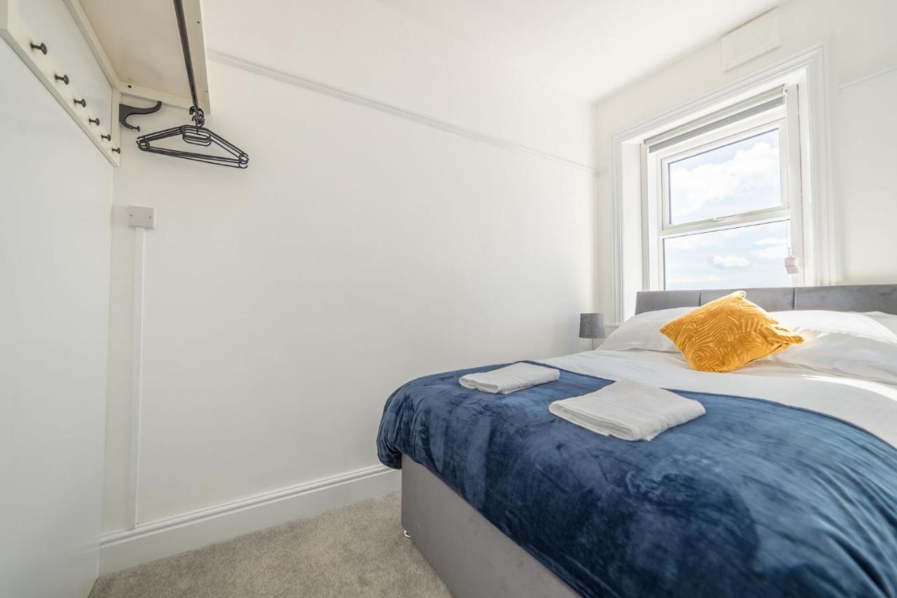 קלבליס Charles Alexander Short Stay - Highcliffe Apartments מראה חיצוני תמונה