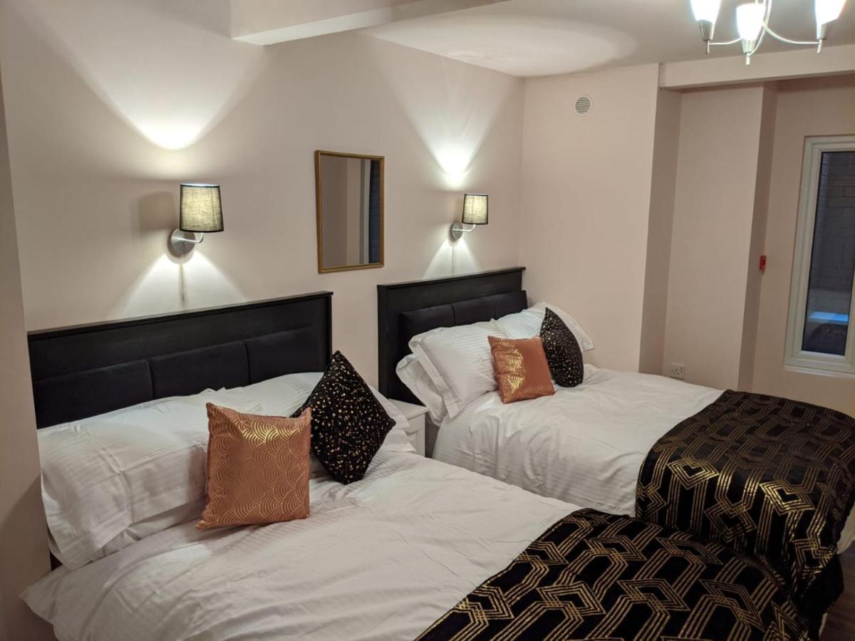 קלבליס Charles Alexander Short Stay - Highcliffe Apartments מראה חיצוני תמונה