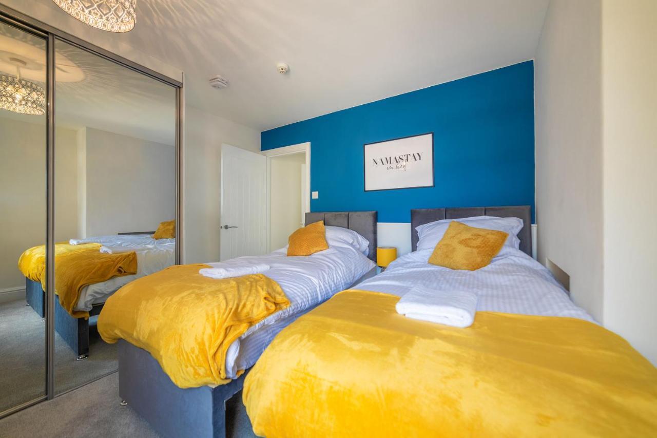 קלבליס Charles Alexander Short Stay - Highcliffe Apartments מראה חיצוני תמונה