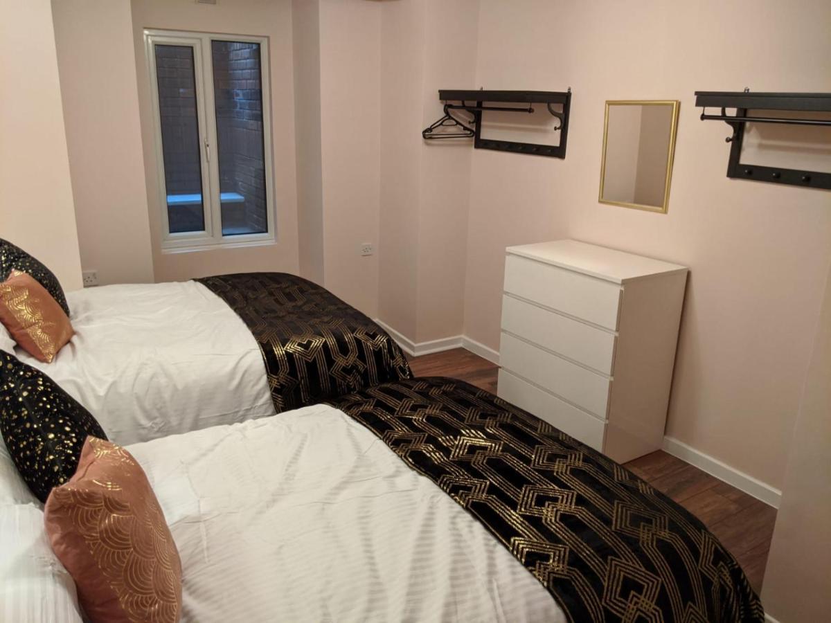 קלבליס Charles Alexander Short Stay - Highcliffe Apartments מראה חיצוני תמונה