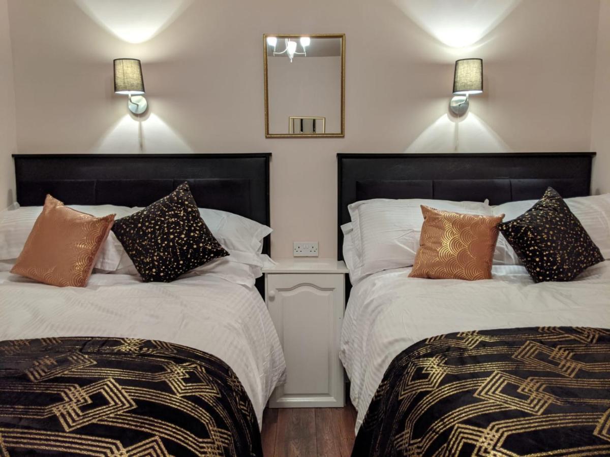 קלבליס Charles Alexander Short Stay - Highcliffe Apartments מראה חיצוני תמונה