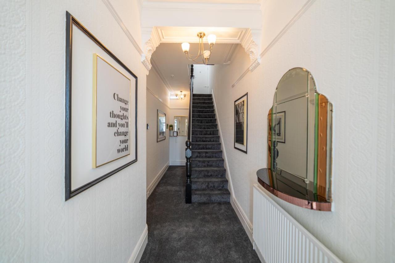 קלבליס Charles Alexander Short Stay - Highcliffe Apartments מראה חיצוני תמונה